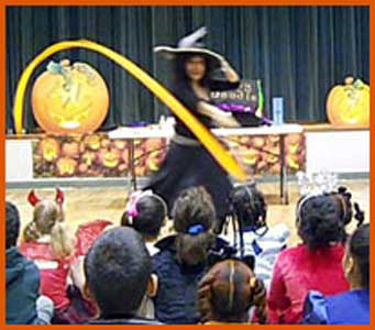 Daisy Doodle performing her kids Halloween party magic show in Manhattan NYC